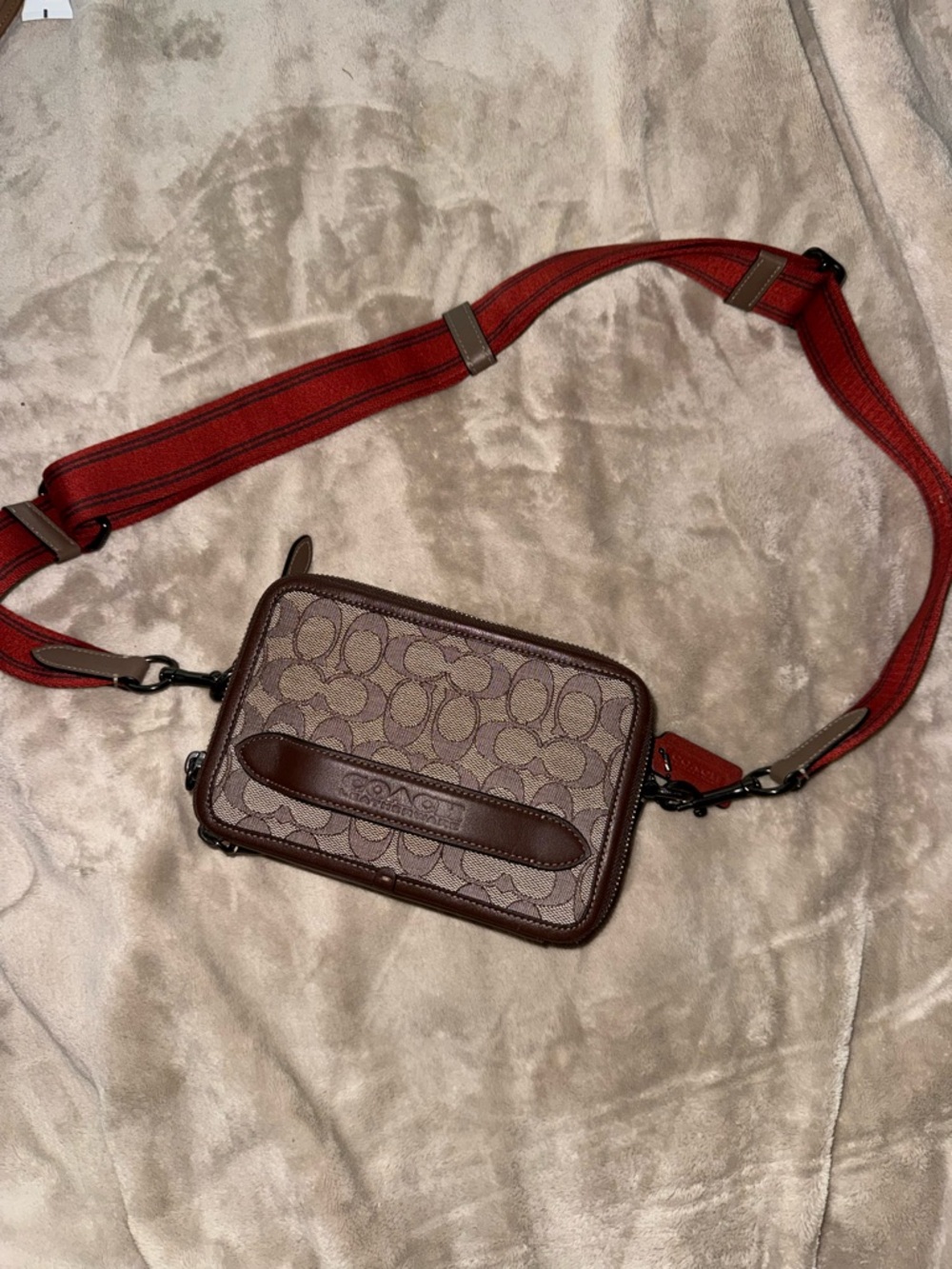 Coach Charter Crossbody 24 in Oak and Maple - Picture 2 of 9
